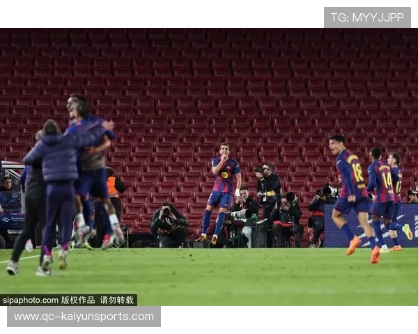 巴萨更衣室气氛紧张，领袖缺席引发连锁反应